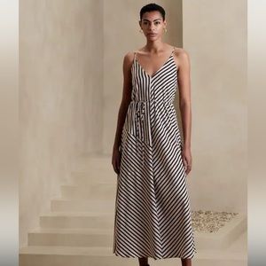 BR GULLY ASYMMETRICAL SEAM MAXI DRESS